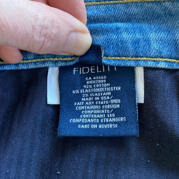 Fidelity Katie alone denim skirt. Size 31” waist in excellent condition - Picture 11 of 12